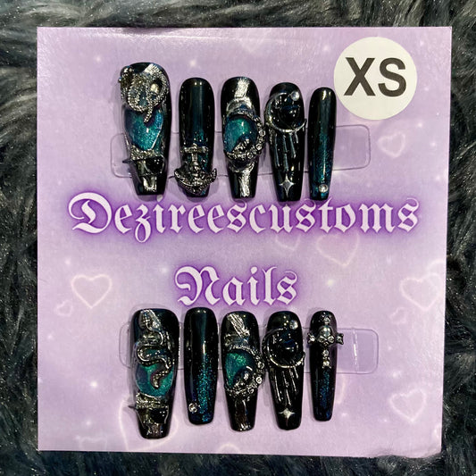 Teal/Black gothic press on nails SIZE :XS