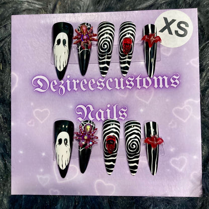 Ghost XL press on nails SIZE: XS