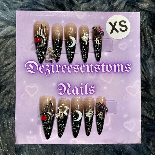 Star & moon press on nails SIZE: XS